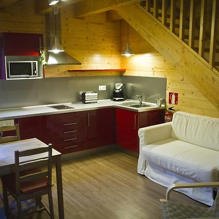 Apartamentos El Bosquet Сант-Кугат-дель-Вальес Номер фото