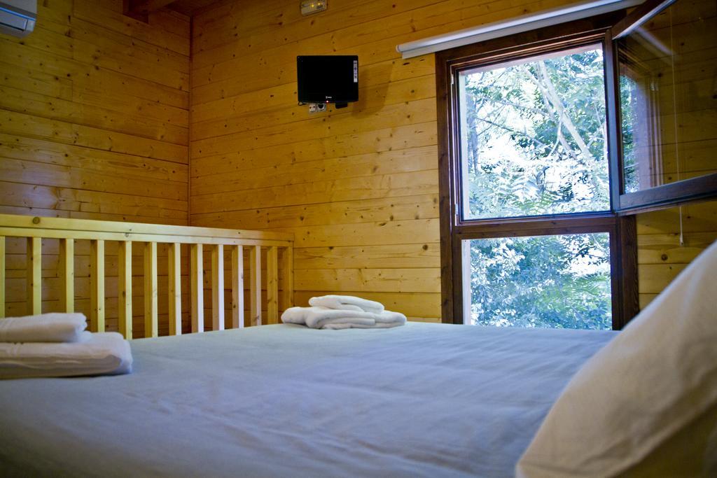 Apartamentos El Bosquet Сант-Кугат-дель-Вальес Номер фото
